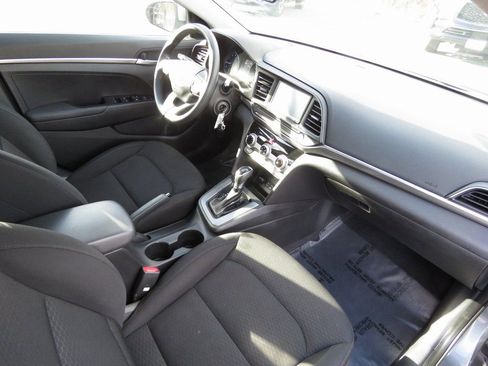 Used 2019 Hyundai Elantra SE w/ Cargo Package image 15