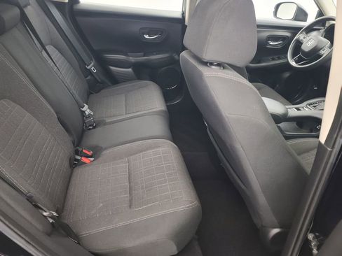 Used 2023 Honda HR-V LX image 36