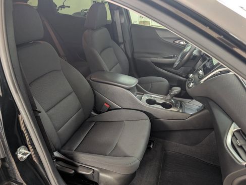 Used 2022 Chevrolet Malibu RS image 18