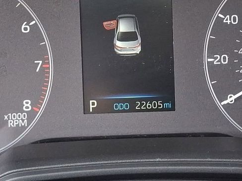 Used 2025 Toyota Corolla LE image 23