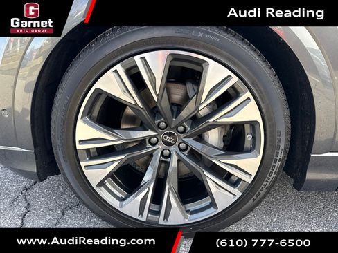 New 2026 Audi Q8 Prestige image 9