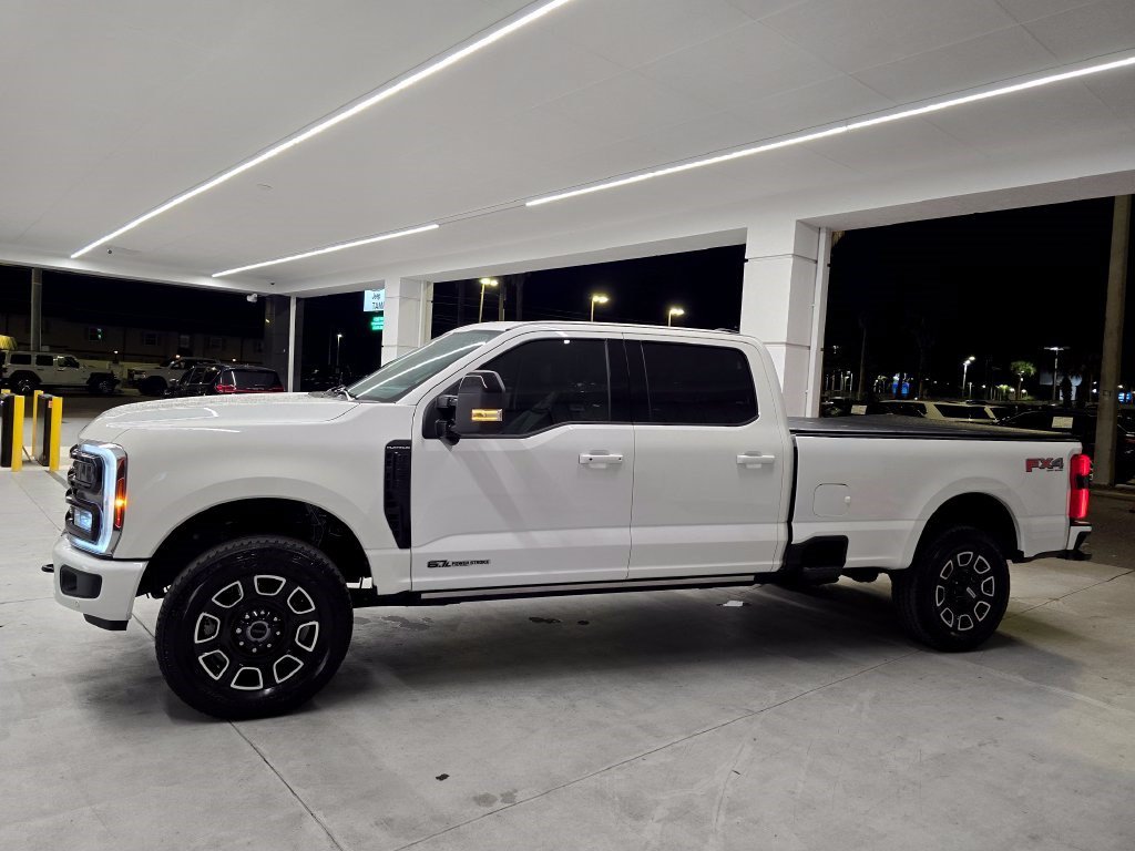 Used 2025 Ford F350 Platinum w/ FX4 Off-Road Package AWD/4WD image 3