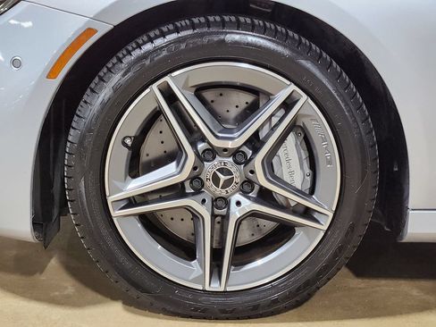 Used 2021 Mercedes-Benz E 450 4MATIC Sedan w/ Premium Package image 28
