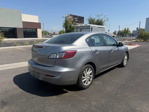 Used 2012 MAZDA MAZDA3 i Touring FWD image 5
