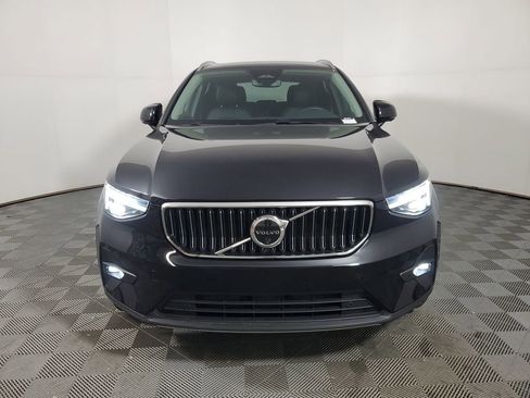 Certified 2025 Volvo XC40 B5 Plus image 2