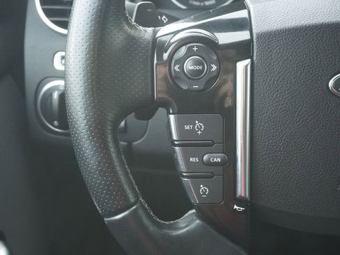 Used 2016 Land Rover LR4 HSE LUX image 12