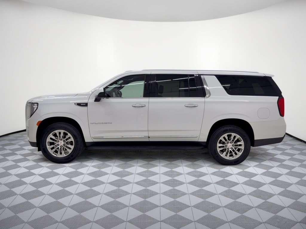 Used 2021 GMC Yukon XL SLT RWD image 2