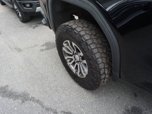 Used 2020 GMC Sierra 1500 AT4 w/ AT4 Preferred Package AWD/4WD image 36