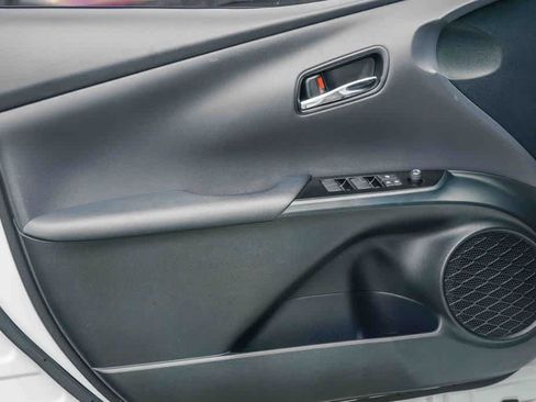 Used 2021 Toyota Prius Prime Limited w/ Carpet Mat Package (TMS) FWD image 18