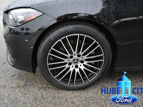 Used 2025 Mercedes-Benz C 300 Sedan image 9