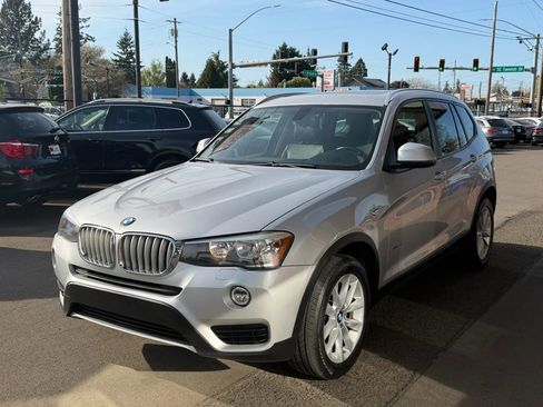 Used 2017 BMW X3 sDrive28i image 6