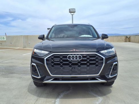 Used 2023 Audi Q5 2.0T Prestige AWD/4WD image 2