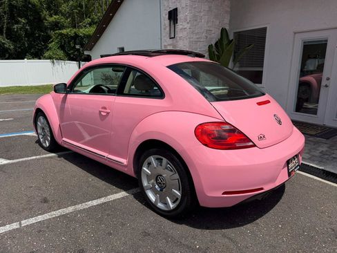 Used 2014 Volkswagen Beetle 2.5 FWD image 11