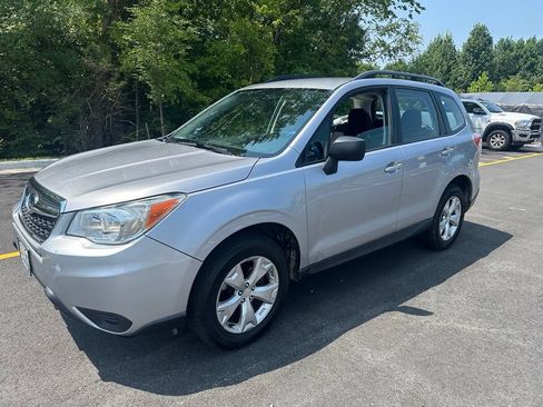 Used 2016 Subaru Forester 2.5i w/ Alloy Wheel Package AWD/4WD image 1