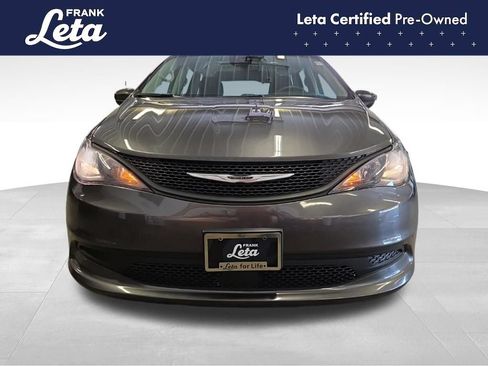 Used 2023 Chrysler Voyager LX FWD image 9