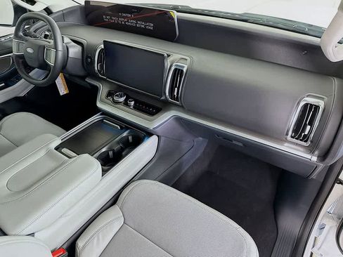 New 2026 Ford Expedition Max Platinum w/ Driver's Package image 35