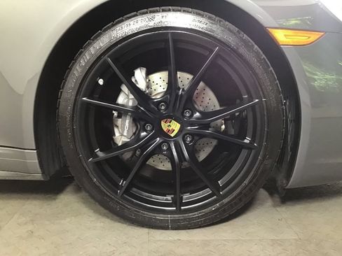 Certified 2017 Porsche 911 Carrera 4 AWD/4WD image 14
