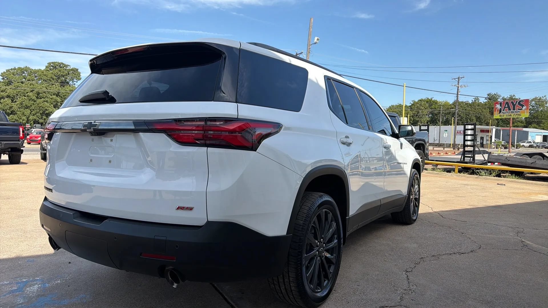 Used 2022 Chevrolet Traverse RS FWD image 3