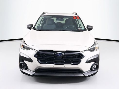Used 2025 Subaru Crosstrek 2.0i Premium AWD/4WD image 2