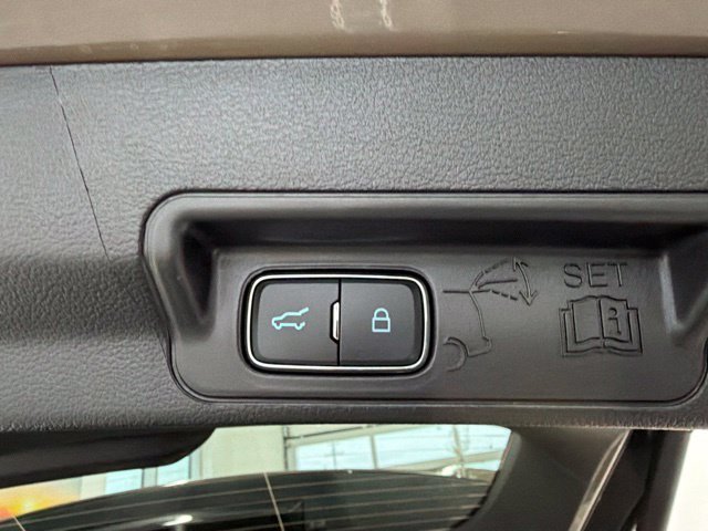 New 2027 Ford Explorer ST-Line AWD/4WD image 9