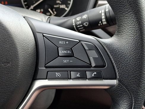 Used 2024 Nissan Altima 2.5 SV FWD image 21