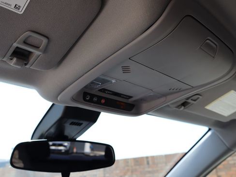 Used 2024 Chevrolet Equinox LT FWD image 26