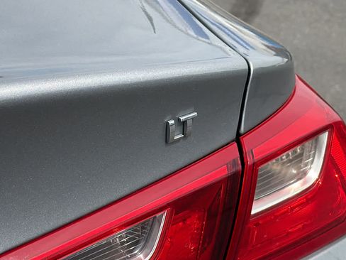 Used 2023 Chevrolet Malibu LT FWD image 28