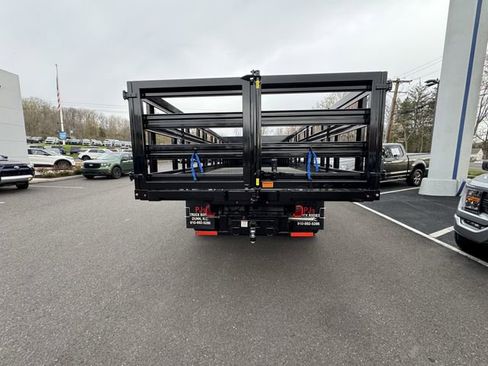 New 2025 Ford F550 2WD Regular Cab Super Duty w/ XL Chrome Package image 6