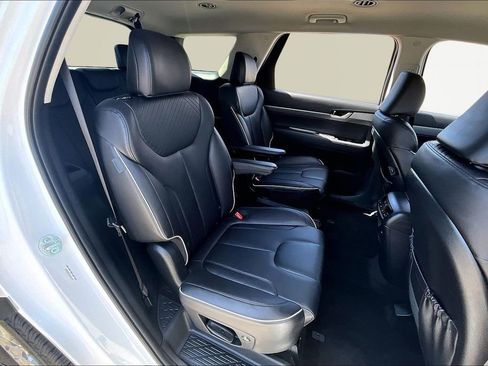 Used 2025 Hyundai Palisade SEL image 27