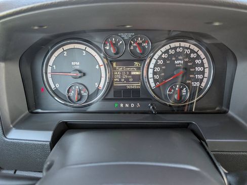 Used 2011 RAM 3500 Laramie w/ Cold Weather Group AWD/4WD image 17