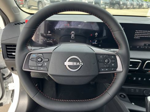 New 2026 Nissan Sentra SR w/ SR Premium Package FWD image 9