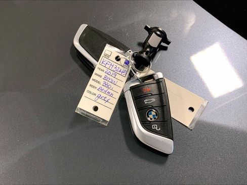 Used 2019 BMW 330i xDrive Sedan w/ Convenience Package image 14