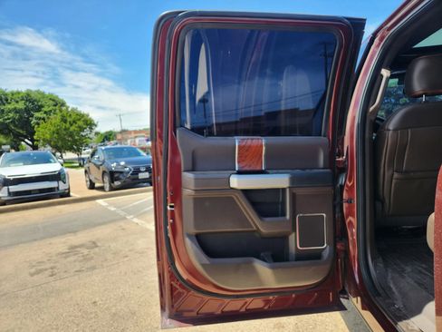 Used 2017 Ford F150 King Ranch image 11