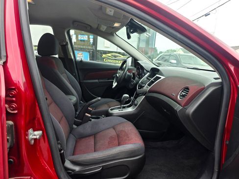 Used 2013 Chevrolet Cruze LT w/ RS Package image 13