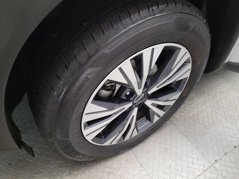 Used 2023 Nissan Rogue SV FWD image 31