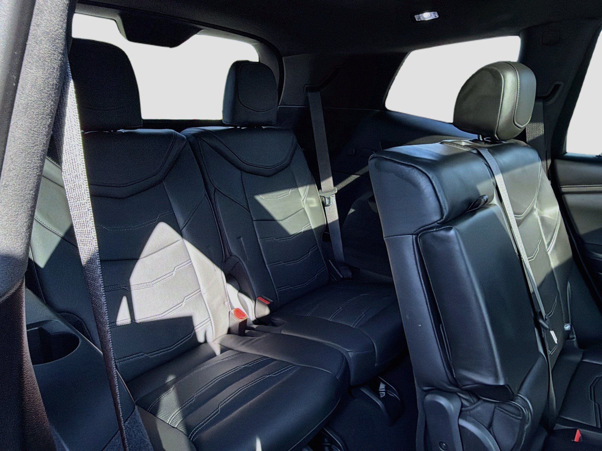 Certified 2024 Cadillac XT6 Sport w/ Platinum Package AWD/4WD image 29