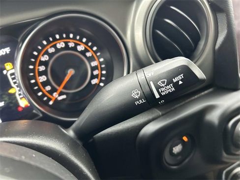 Used 2021 Jeep Gladiator Willys image 28