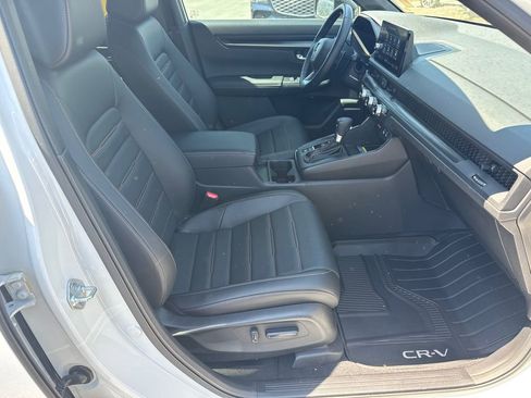 Used 2025 Honda CR-V Sport-L image 13