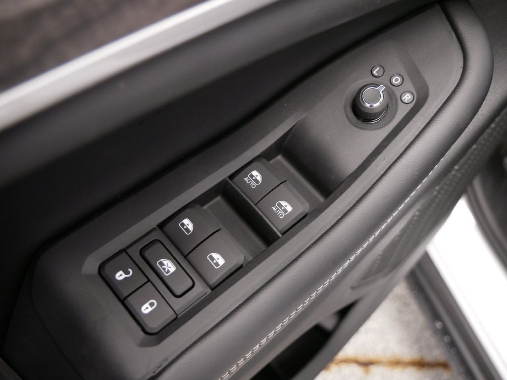 New 2027 Jeep Grand Cherokee Limited AWD/4WD image 18