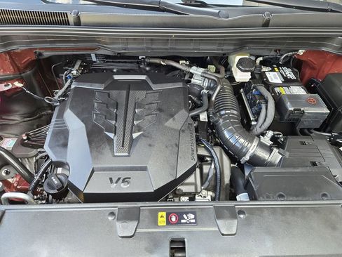 Used 2023 Kia Carnival LX FWD image 21