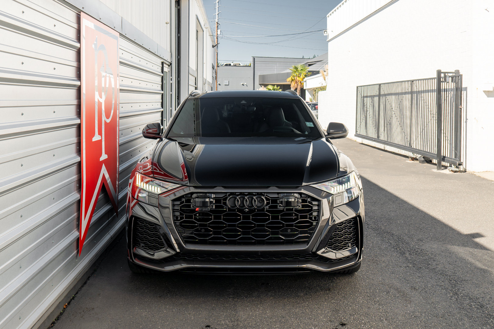 Used 2023 Audi RS Q8 AWD/4WD image 36
