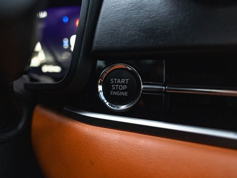 Used 2024 Mitsubishi Outlander SEL image 19