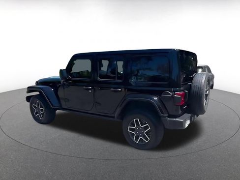 Used 2025 Jeep Wrangler Unlimited Sahara AWD/4WD image 10