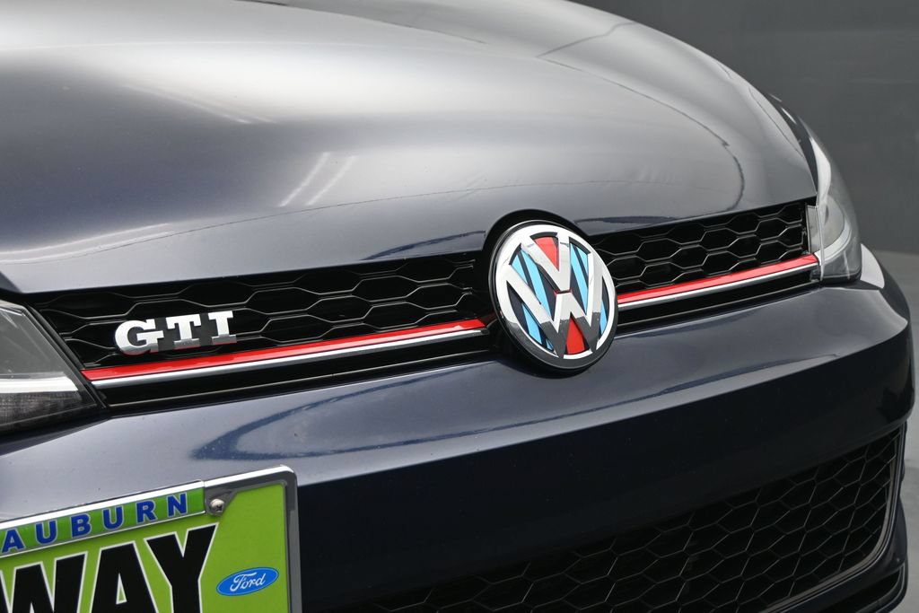 Used 2018 Volkswagen GTI S FWD image 5