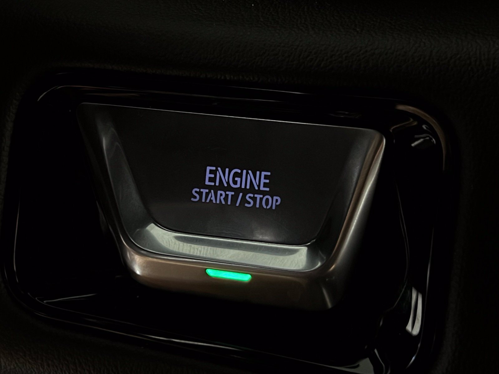 Used 2025 GMC Yukon Elevation AWD/4WD image 22