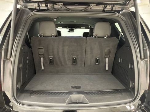 Used 2024 GMC Yukon SLT AWD/4WD image 17