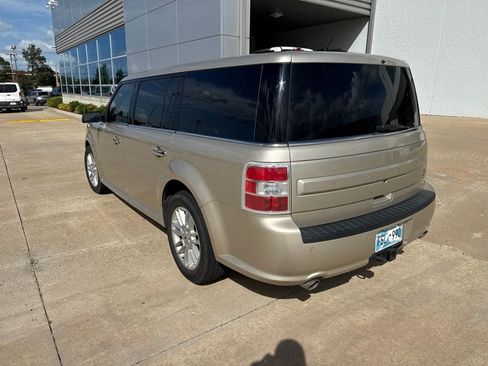 Used 2017 Ford Flex SEL w/ Equipment Group 202A AWD/4WD image 4