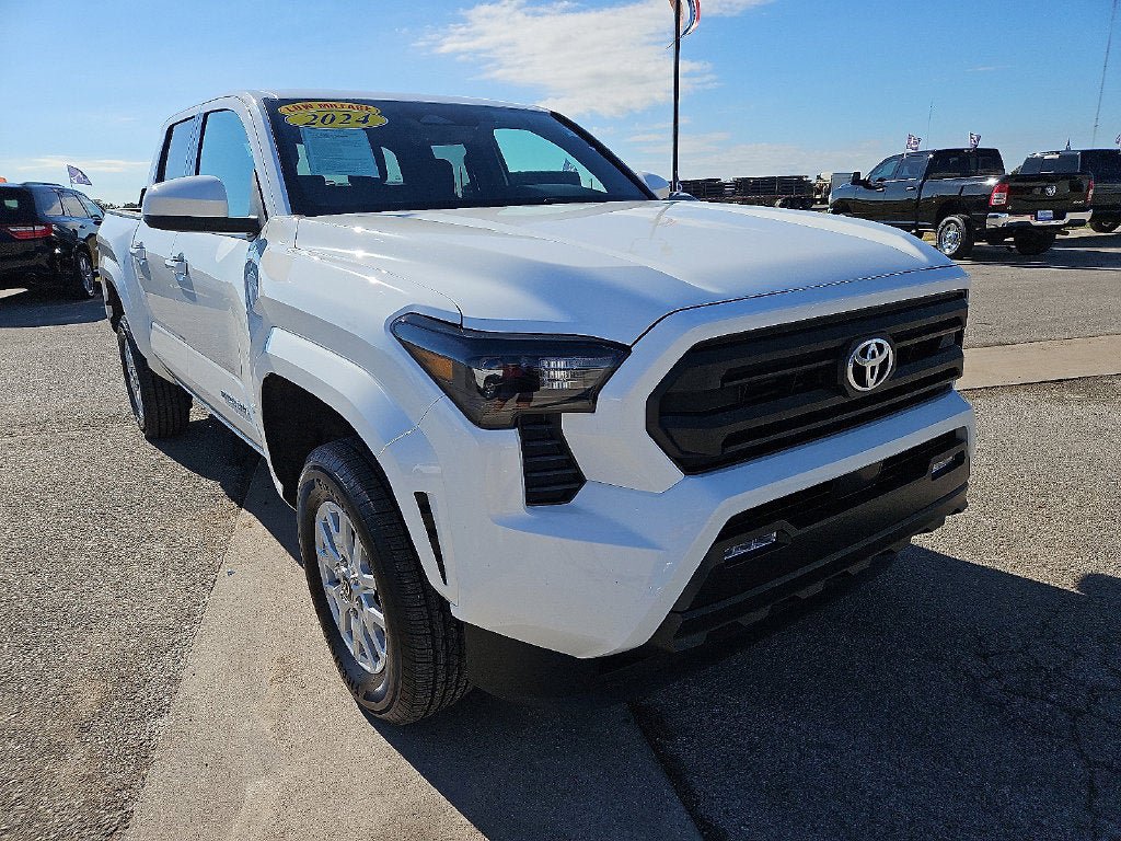 Used 2024 Toyota Tacoma SR5 RWD image 11