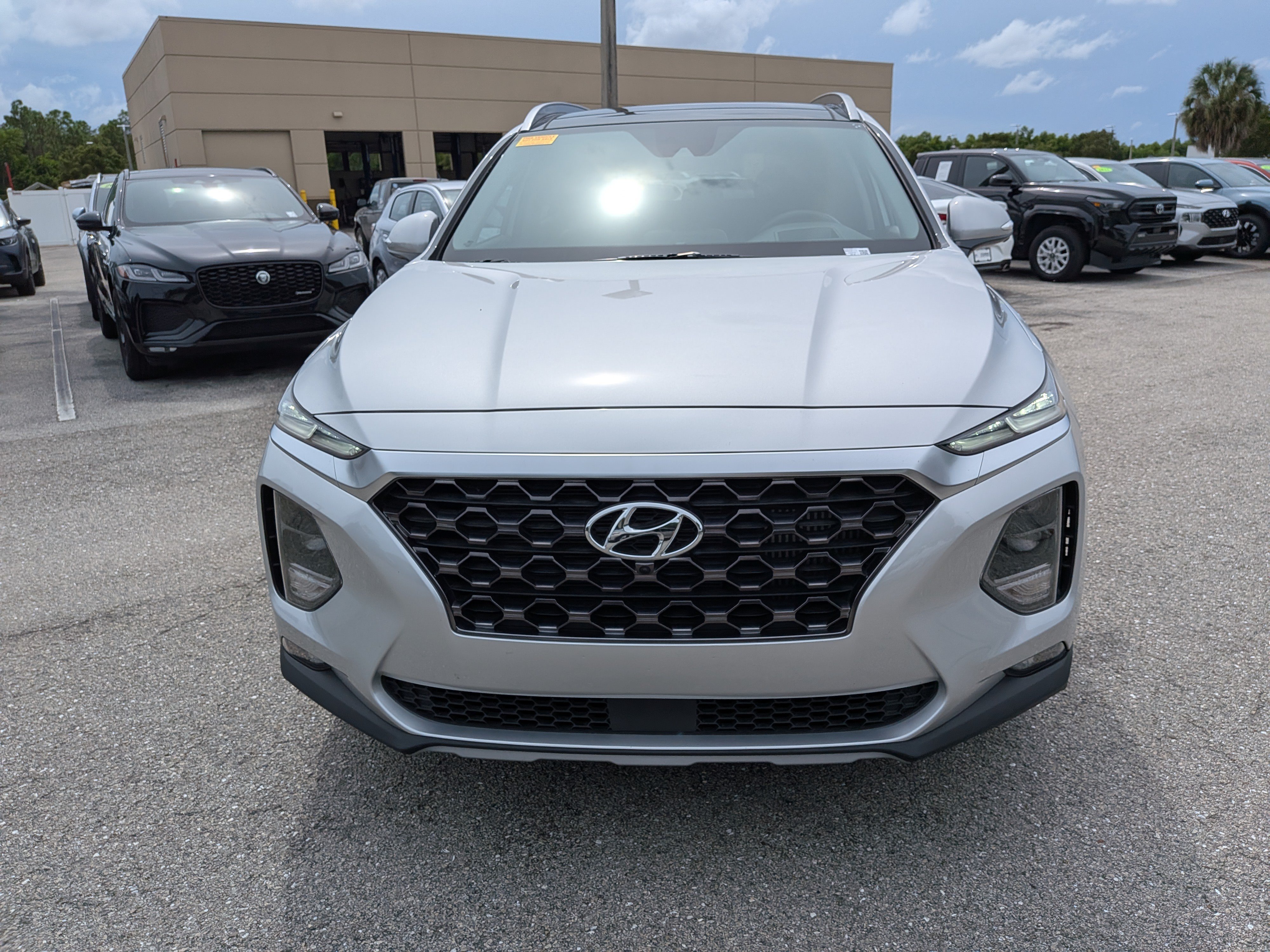 Used 2019 Hyundai Santa Fe FWD image 9