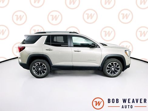 Used 2026 GMC Terrain Elevation w/ Elevation Premium Package AWD/4WD image 9